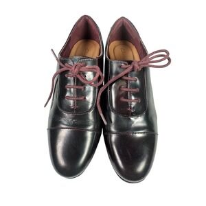 Clarks Artisan Burgundy Leather Lace Up Oxford Shoes Women Size 7.5 Preppy Look